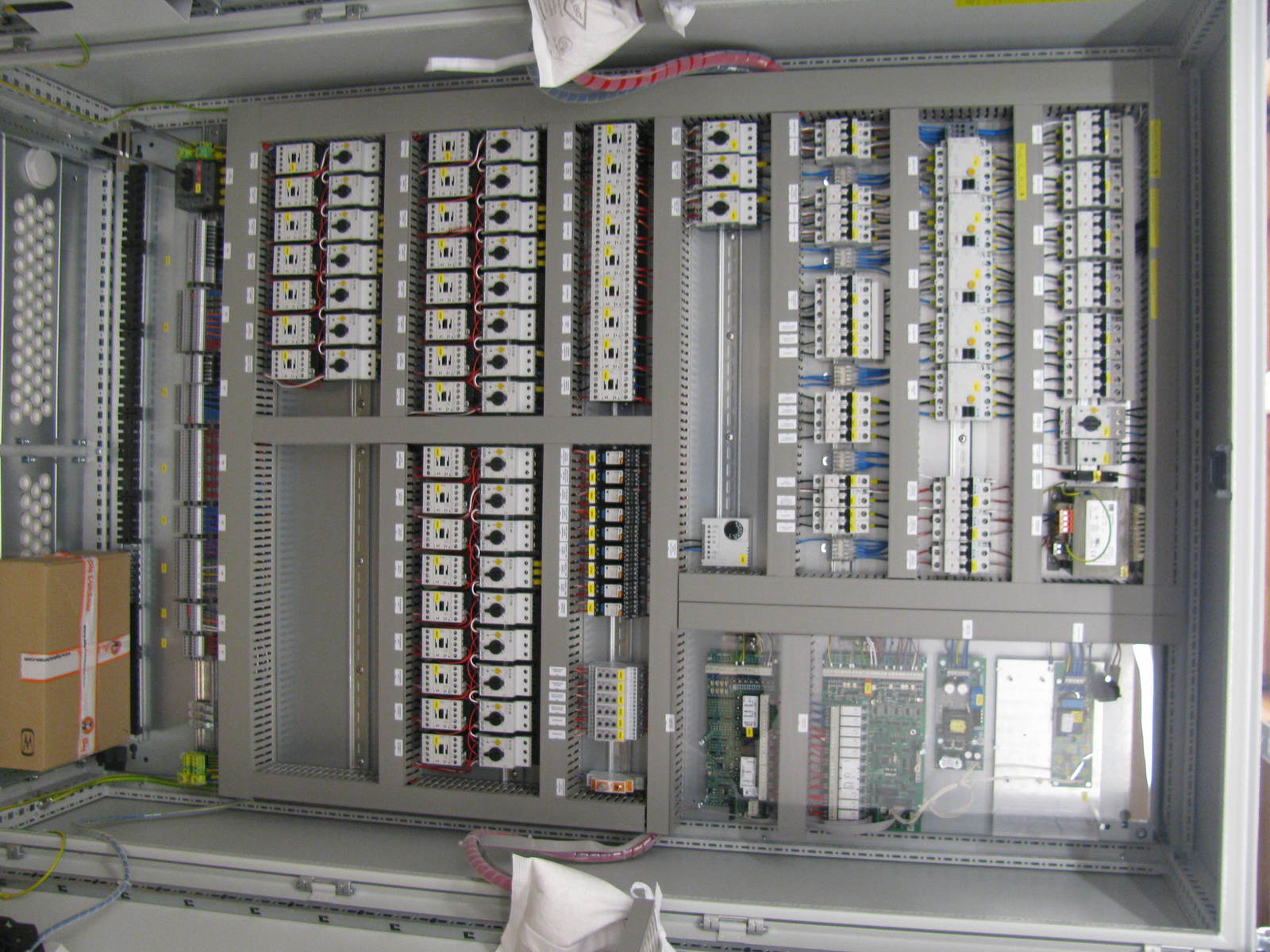 Control panel broiler feeding, ventilation & lighting